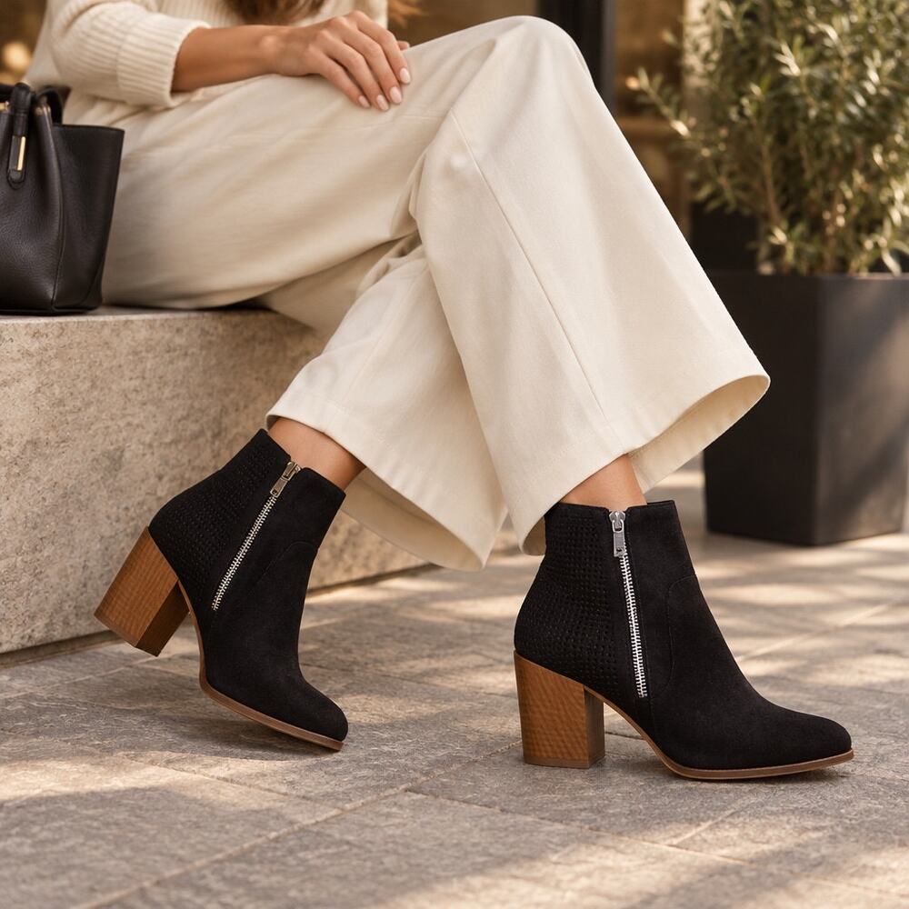 JustFab Naressa Black Perforated Ankle Boots Size 8.5 Block Heel Zipper Booties